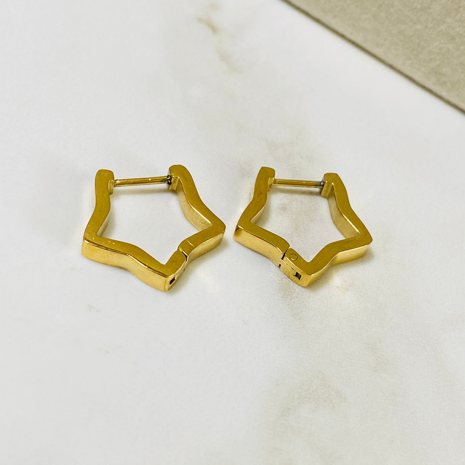 Star Earrings- Gold - CHIKAAG